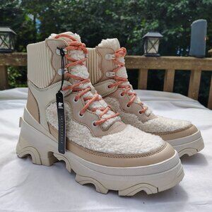 Sorel Nova Brex Waterproof Boots (9.5)